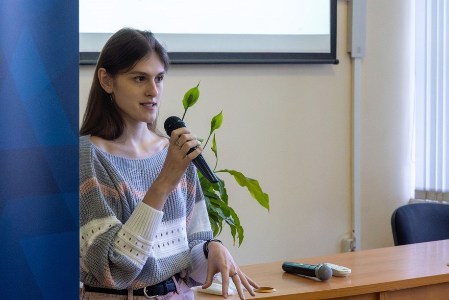Выступление выпускницы лаборатории